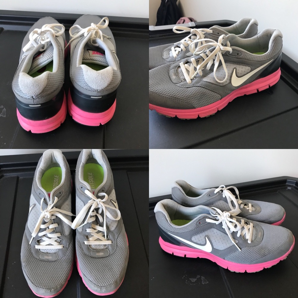 NIKE LunarFly Running Shoes